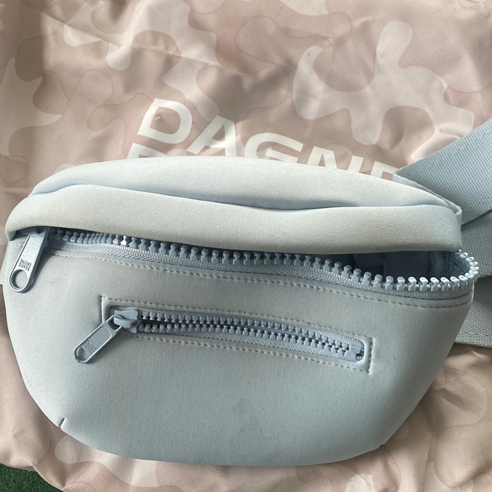 Ace Fanny Pack Light Blue
